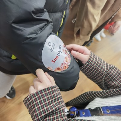 Unable to view the image, Please provide a valid URL.