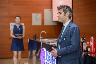 Unable to view the image, Please provide a valid URL.