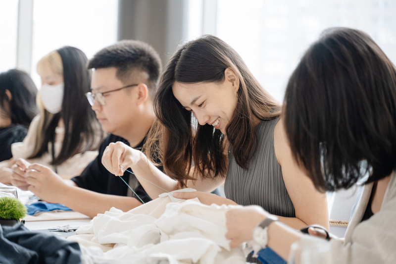 Unable to view the image, Please provide a valid URL.