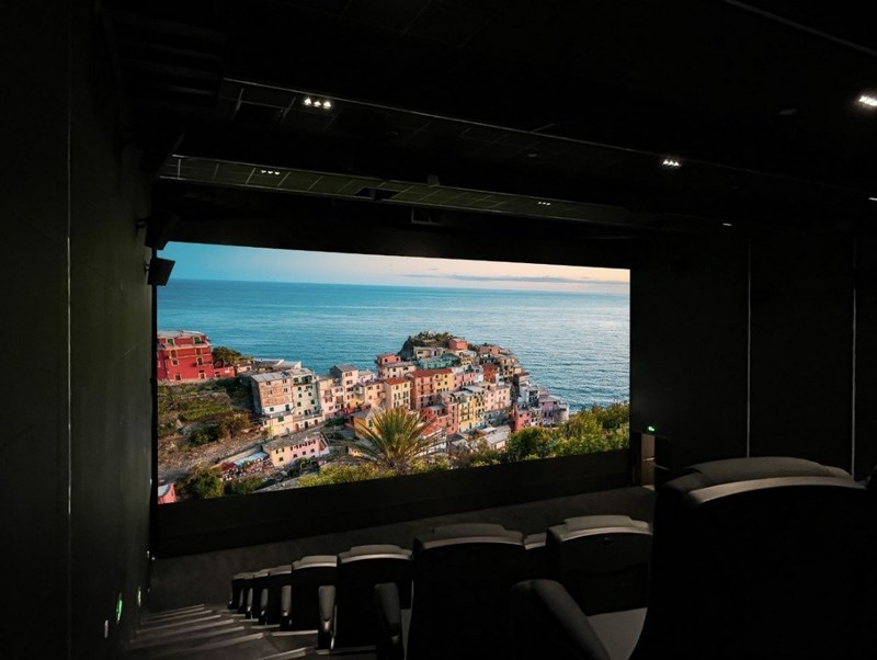 Unable to view the image, Please provide a valid URL.