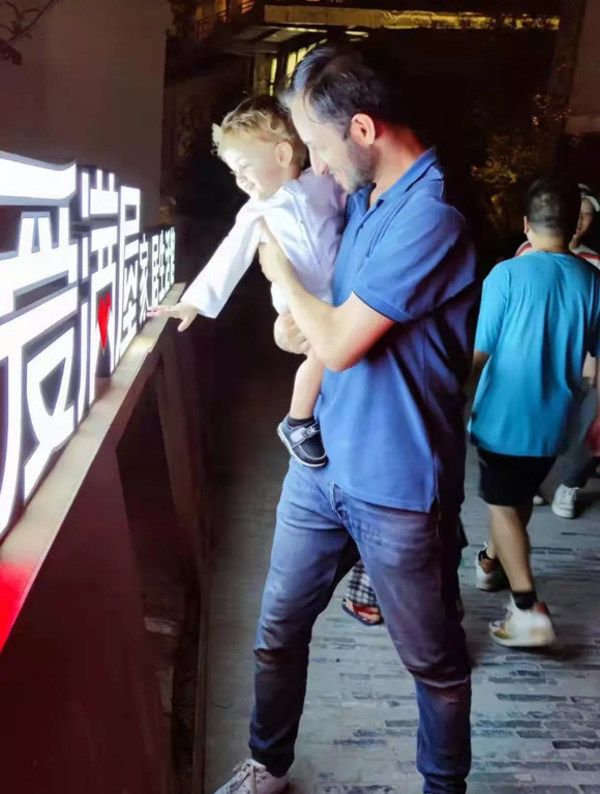 Unable to view the image, Please provide a valid URL.