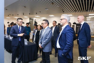 Unable to view the image, Please provide a valid URL.