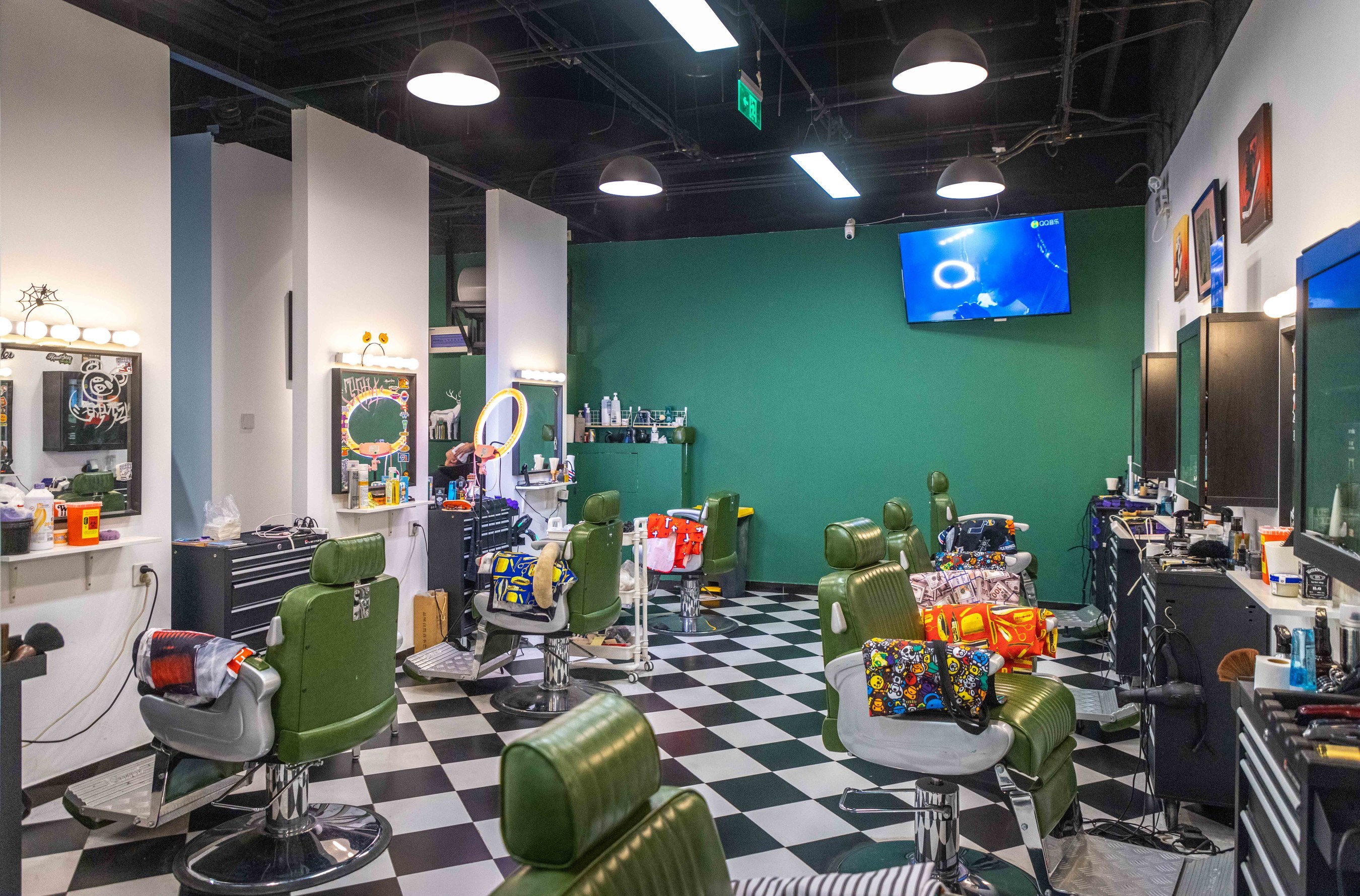 Unable to view the image, Please provide a valid URL.