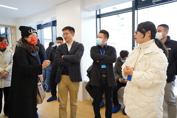 Unable to view the image, Please provide a valid URL.