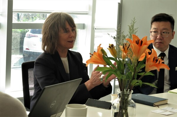 Unable to view the image, Please provide a valid URL.