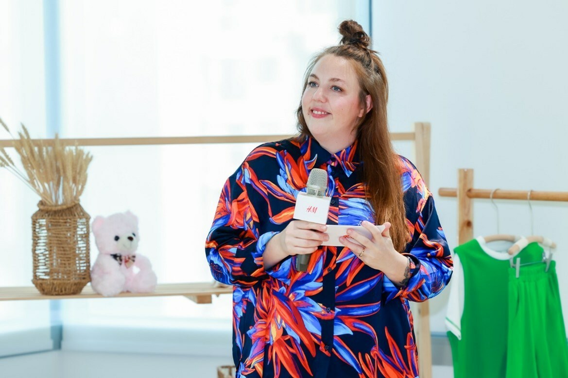 Unable to view the image, Please provide a valid URL.