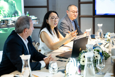 Unable to view the image, Please provide a valid URL.