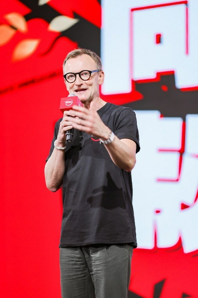 Unable to view the image, Please provide a valid URL.