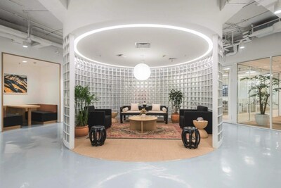 Unable to view the image, Please provide a valid URL.