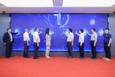 Unable to view the image, Please provide a valid URL.