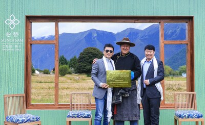 Unable to view the image, Please provide a valid URL.