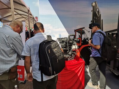 Unable to view the image, Please provide a valid URL.