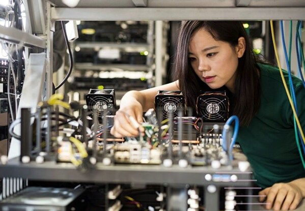 Unable to view the image, Please provide a valid URL.