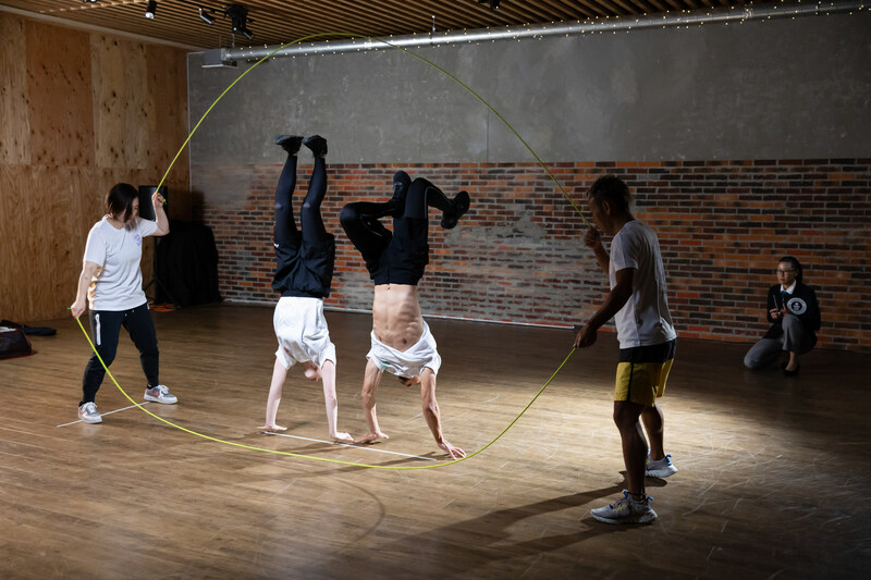 Unable to view the image, Please provide a valid URL.