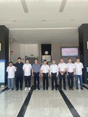 Unable to view the image, Please provide a valid URL.