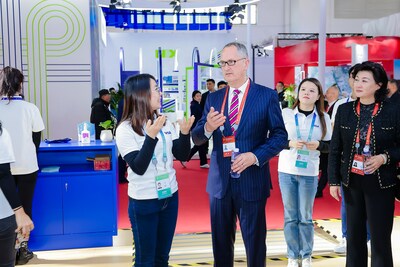 Unable to view the image, Please provide a valid URL.