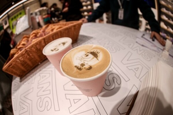 Unable to view the image, Please provide a valid URL.