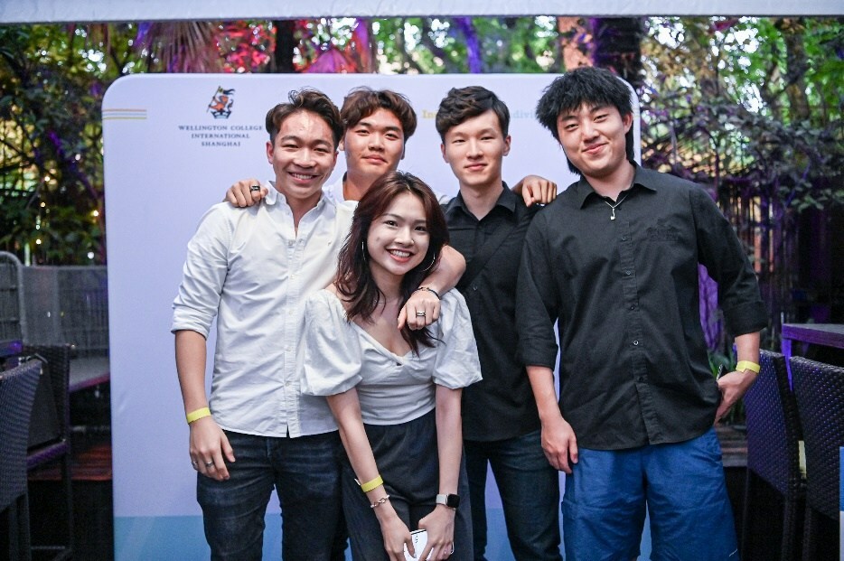 Unable to view the image, Please provide a valid URL.