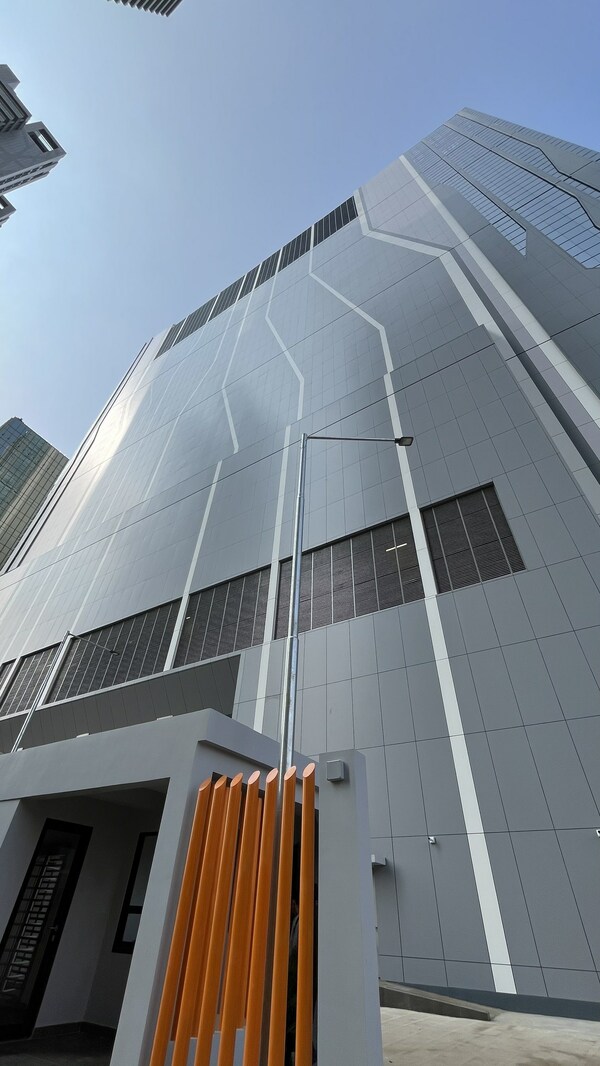 Unable to view the image, Please provide a valid URL.