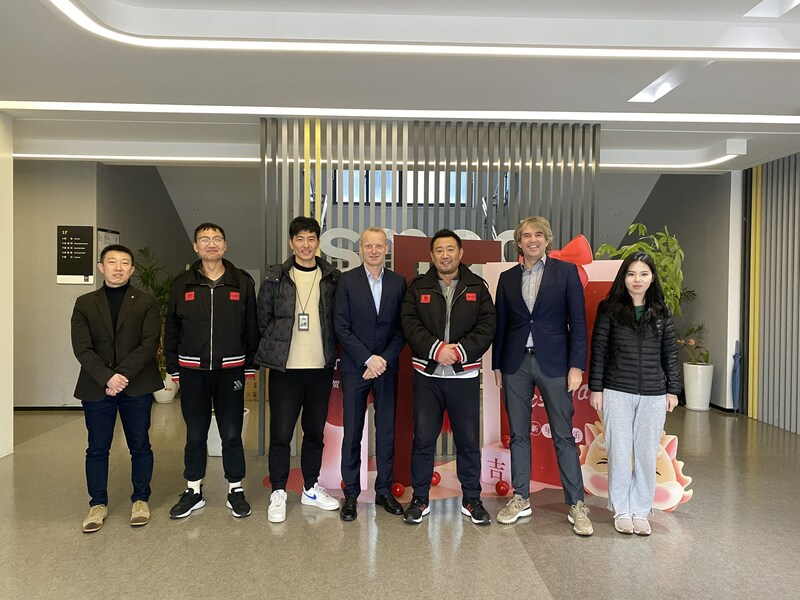 Unable to view the image, Please provide a valid URL.