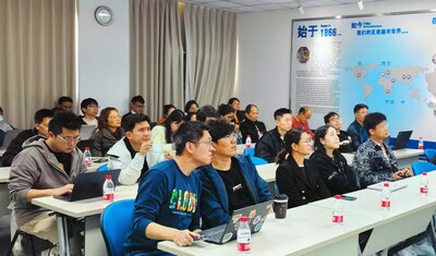 Unable to view the image, Please provide a valid URL.