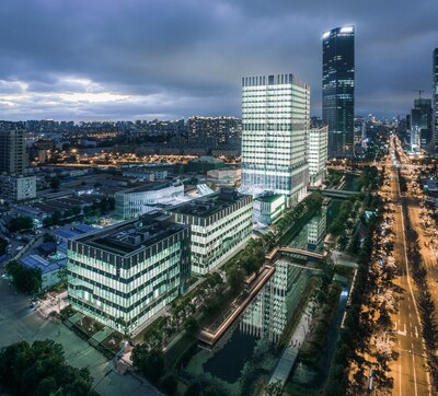 Unable to view the image, Please provide a valid URL.