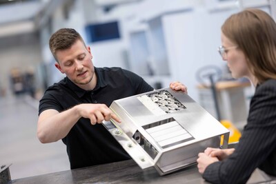 Unable to view the image, Please provide a valid URL.