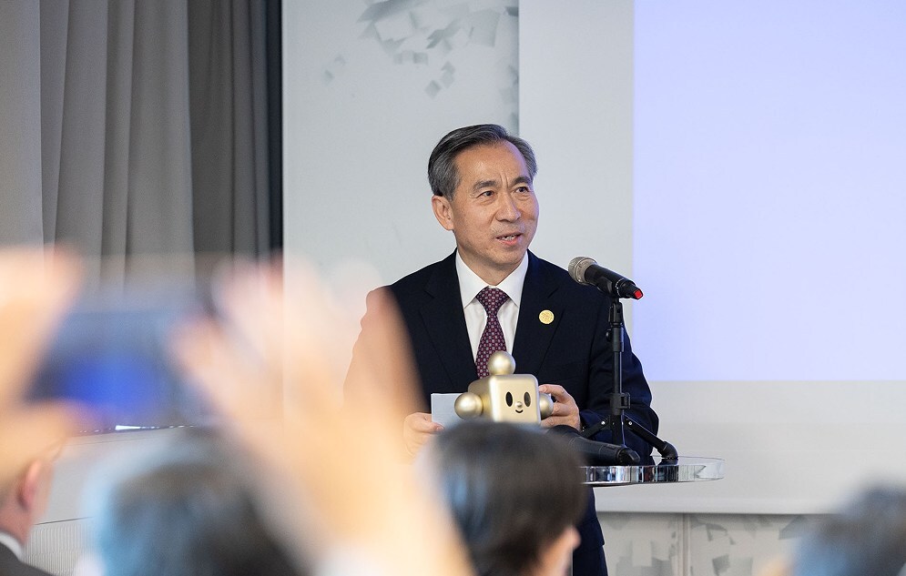 Unable to view the image, Please provide a valid URL.