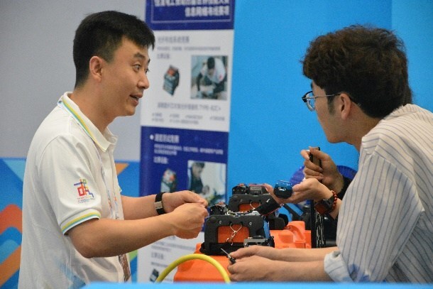 Unable to view the image, Please provide a valid URL.