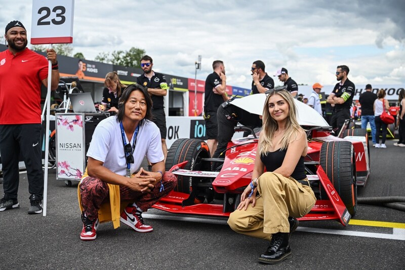 Unable to view the image, Please provide a valid URL.