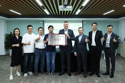 Unable to view the image, Please provide a valid URL.