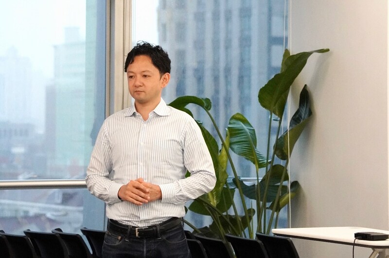 Unable to view the image, Please provide a valid URL.