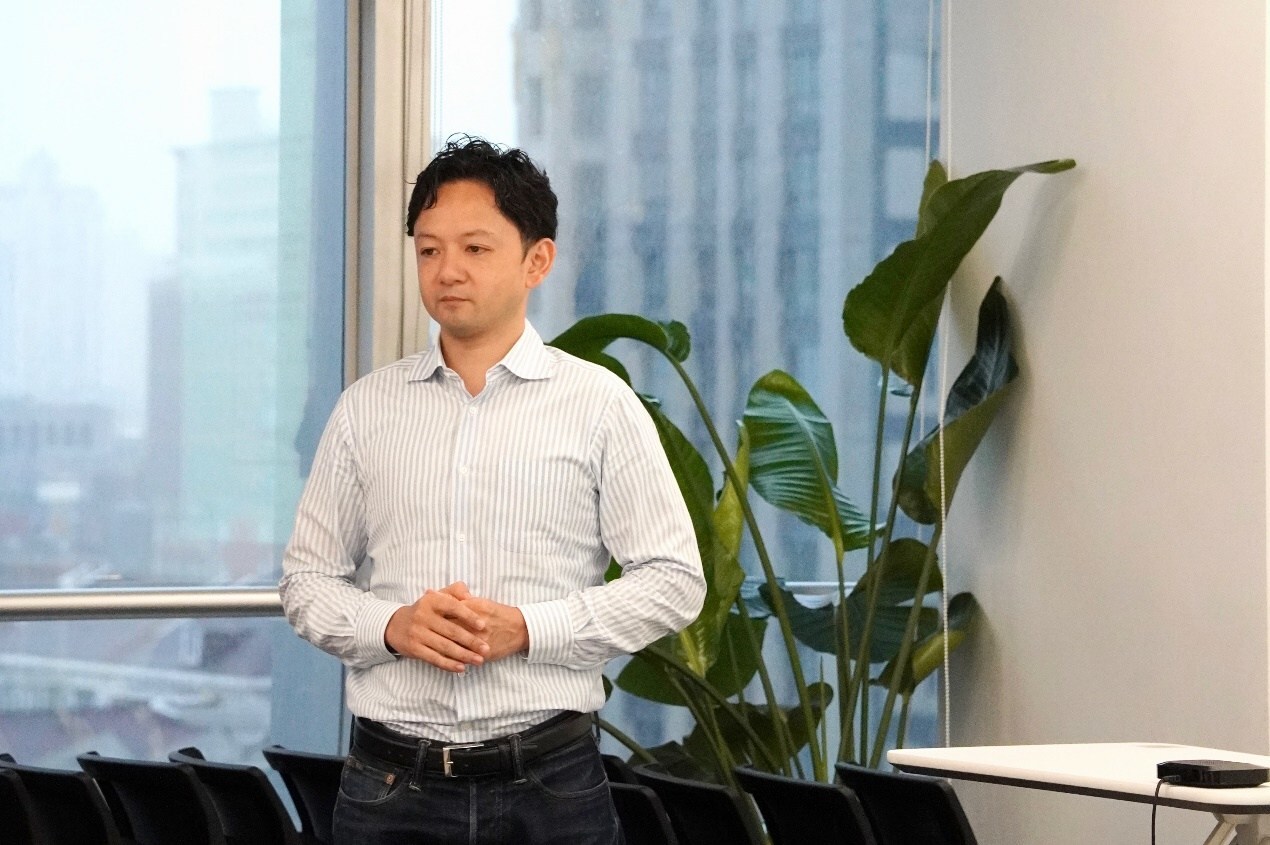 Unable to view the image, Please provide a valid URL.