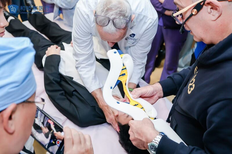 Unable to view the image, Please provide a valid URL.