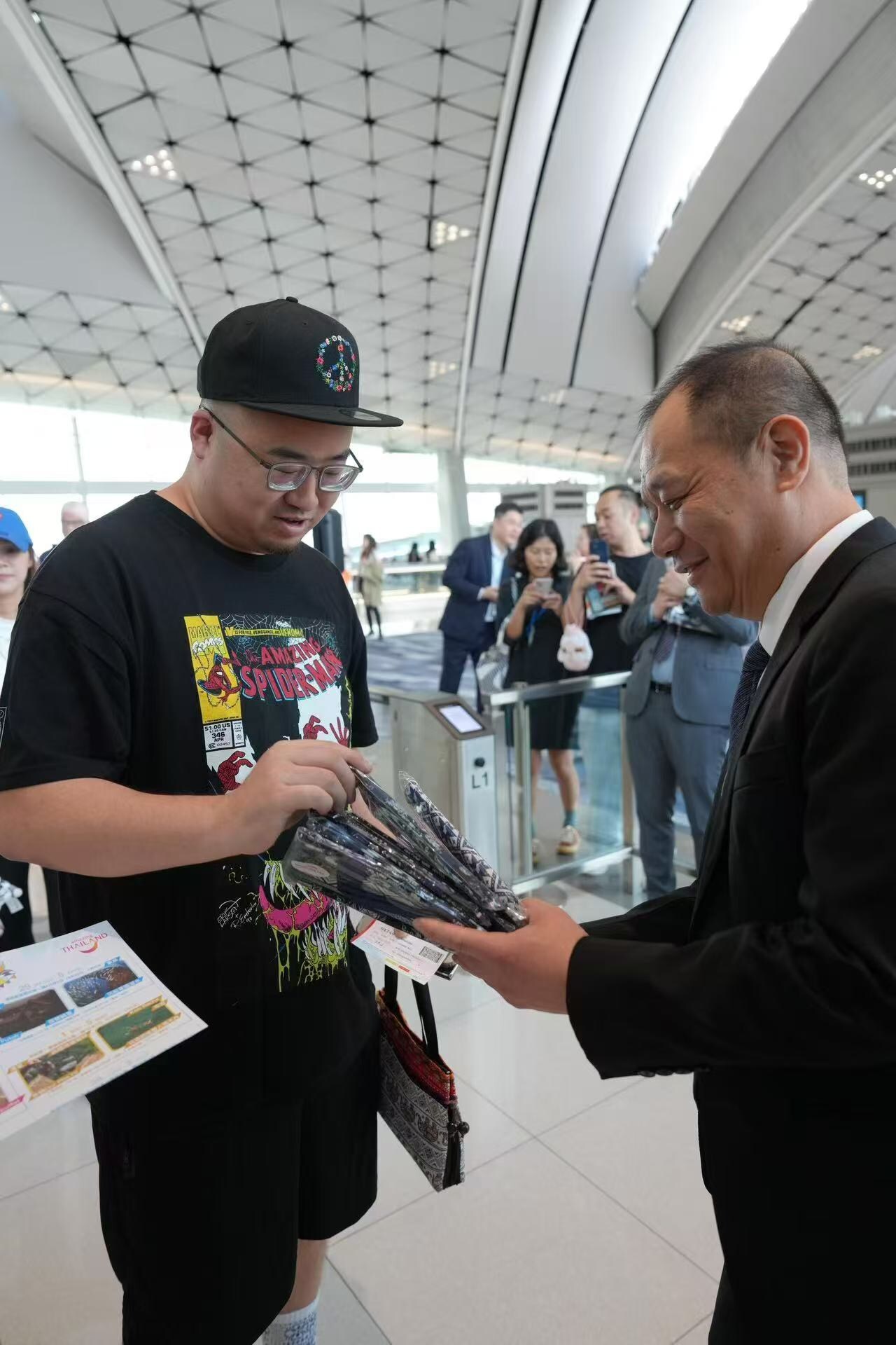 Unable to view the image, Please provide a valid URL.