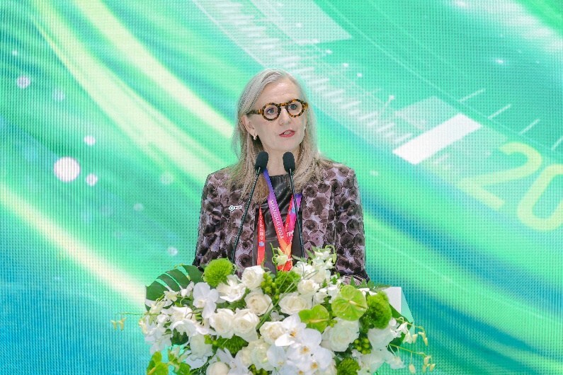 Unable to view the image, Please provide a valid URL.