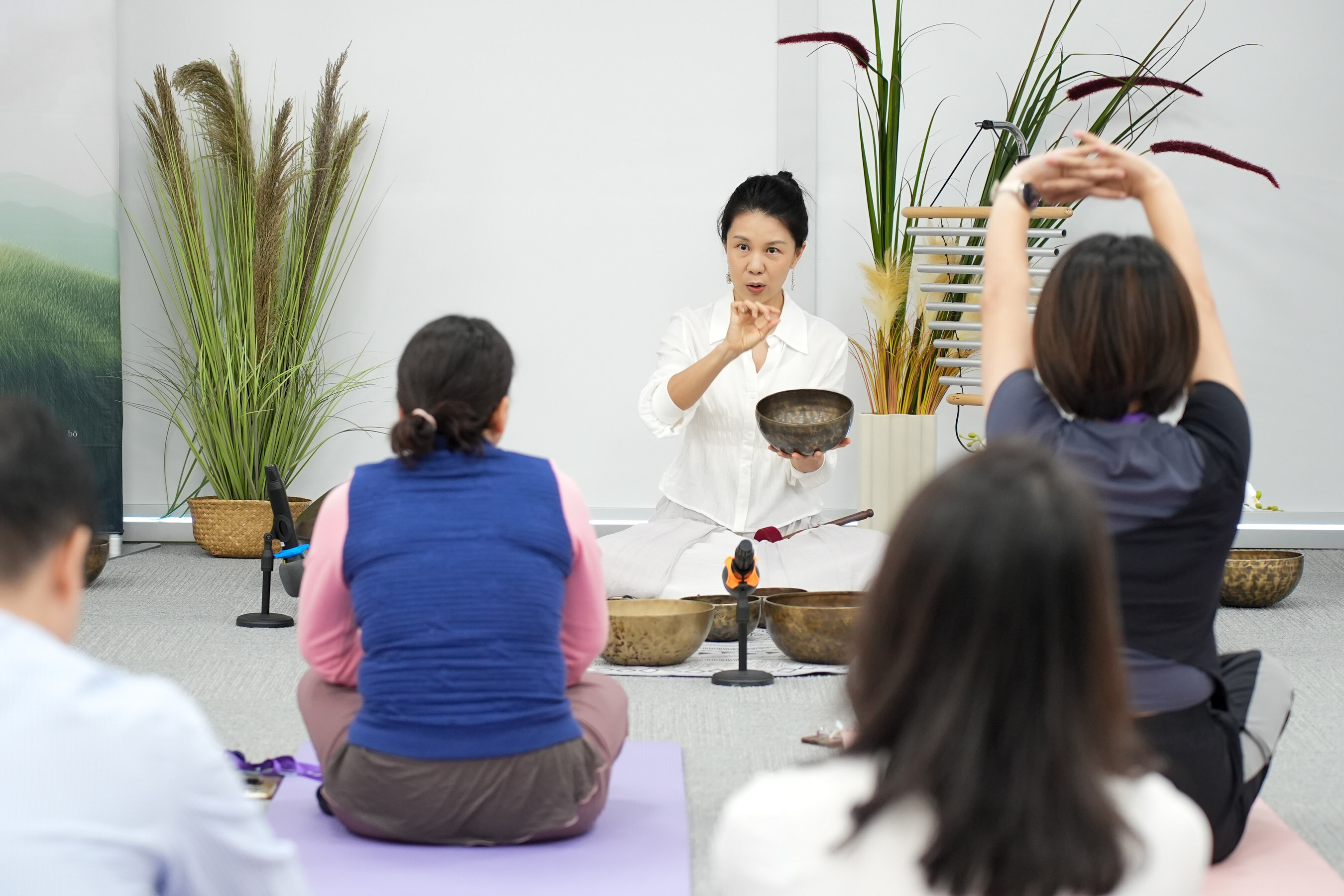 Unable to view the image, Please provide a valid URL.