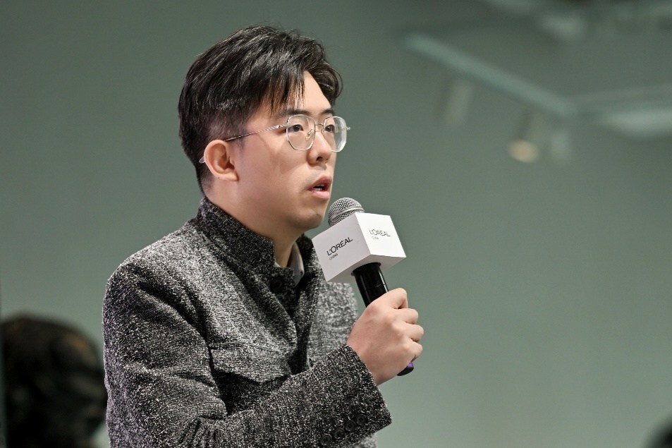 Unable to view the image, Please provide a valid URL.