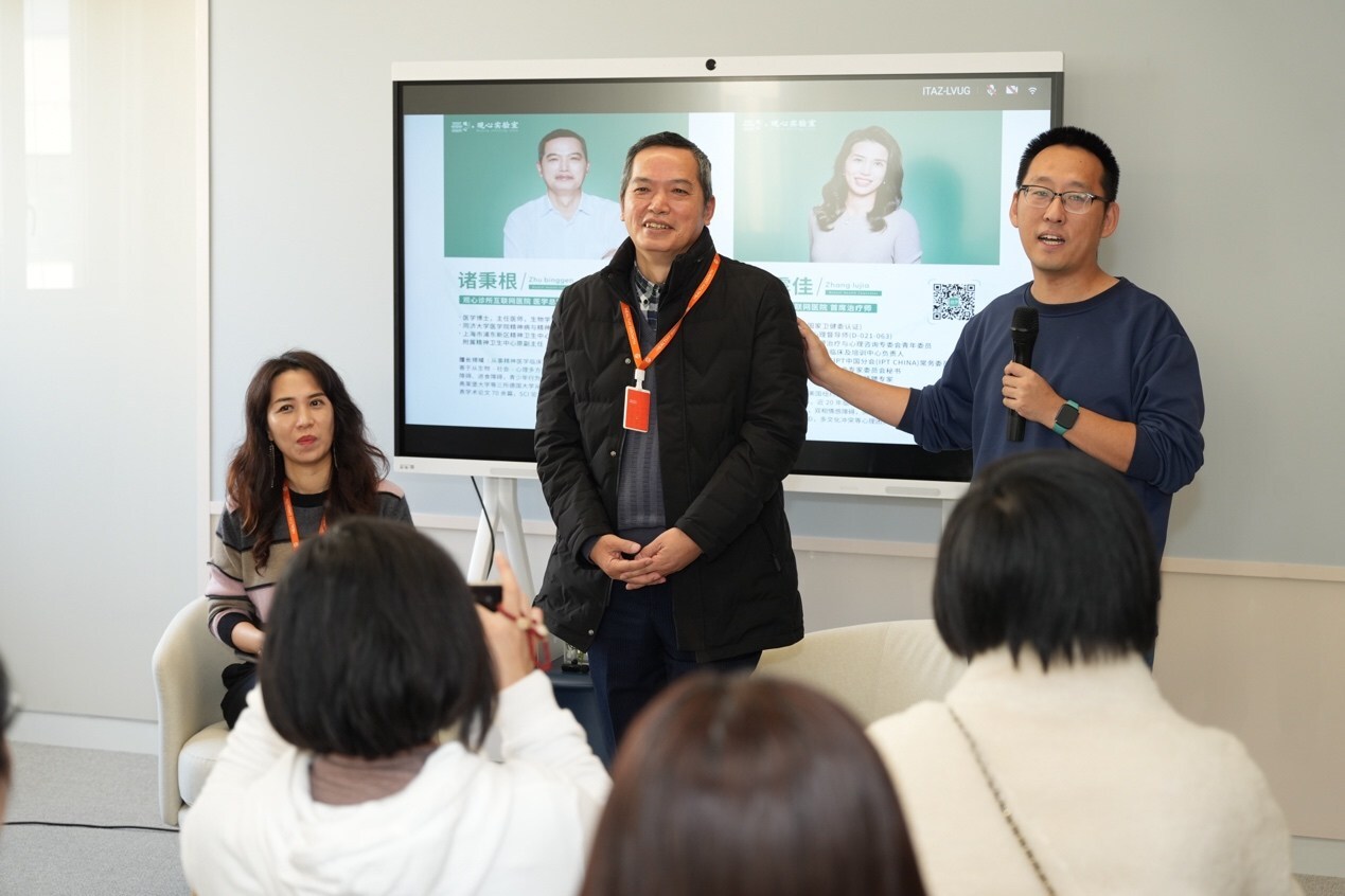 Unable to view the image, Please provide a valid URL.