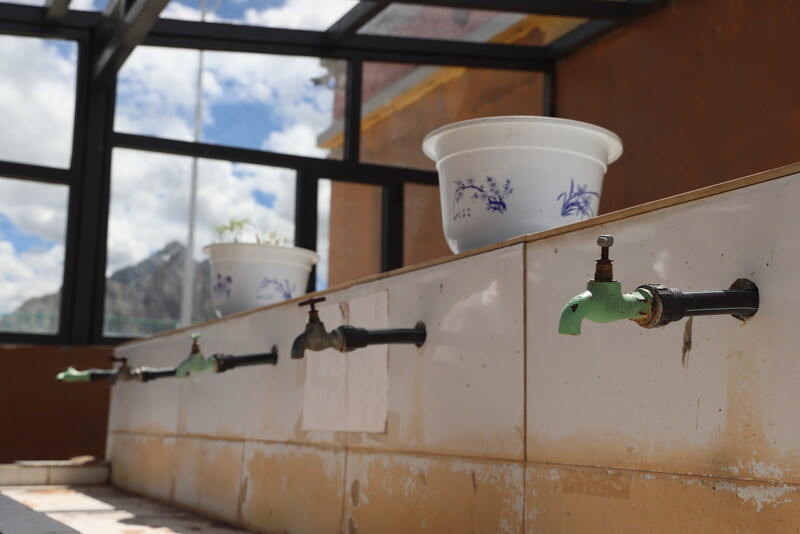 Unable to view the image, Please provide a valid URL.