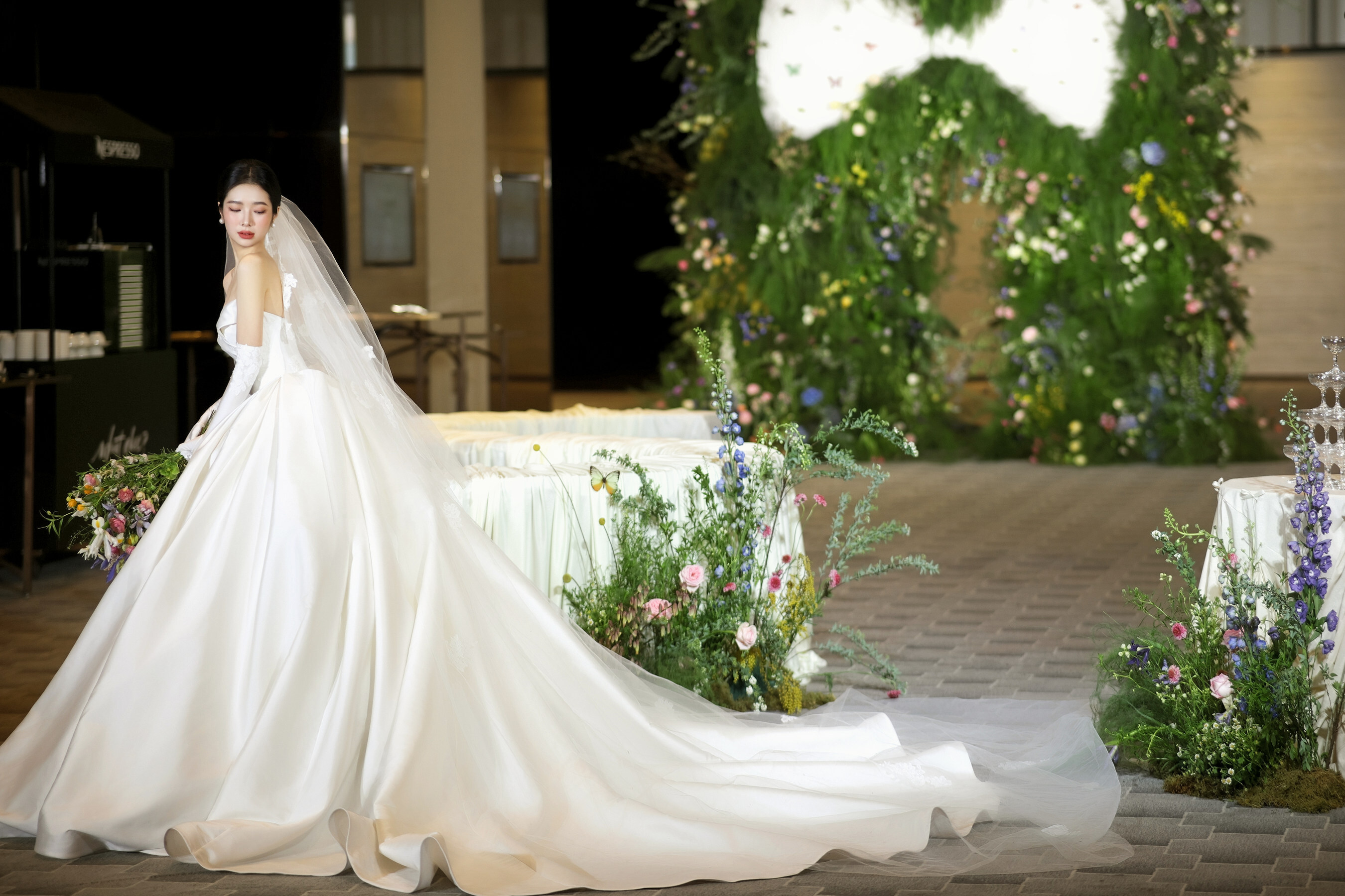 Unable to view the image, Please provide a valid URL.