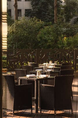 Unable to view the image, Please provide a valid URL.