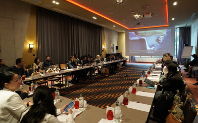 Unable to view the image, Please provide a valid URL.