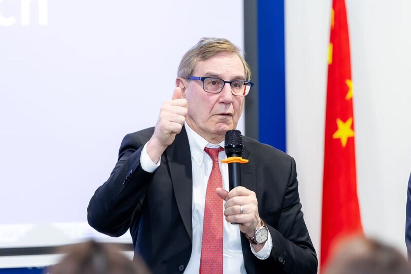 Unable to view the image, Please provide a valid URL.