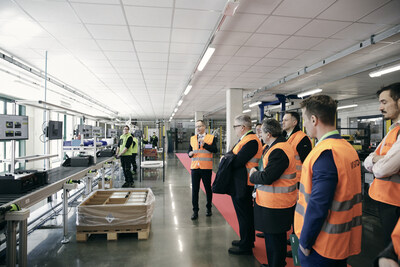 Unable to view the image, Please provide a valid URL.