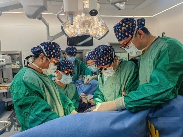 Unable to view the image, Please provide a valid URL.