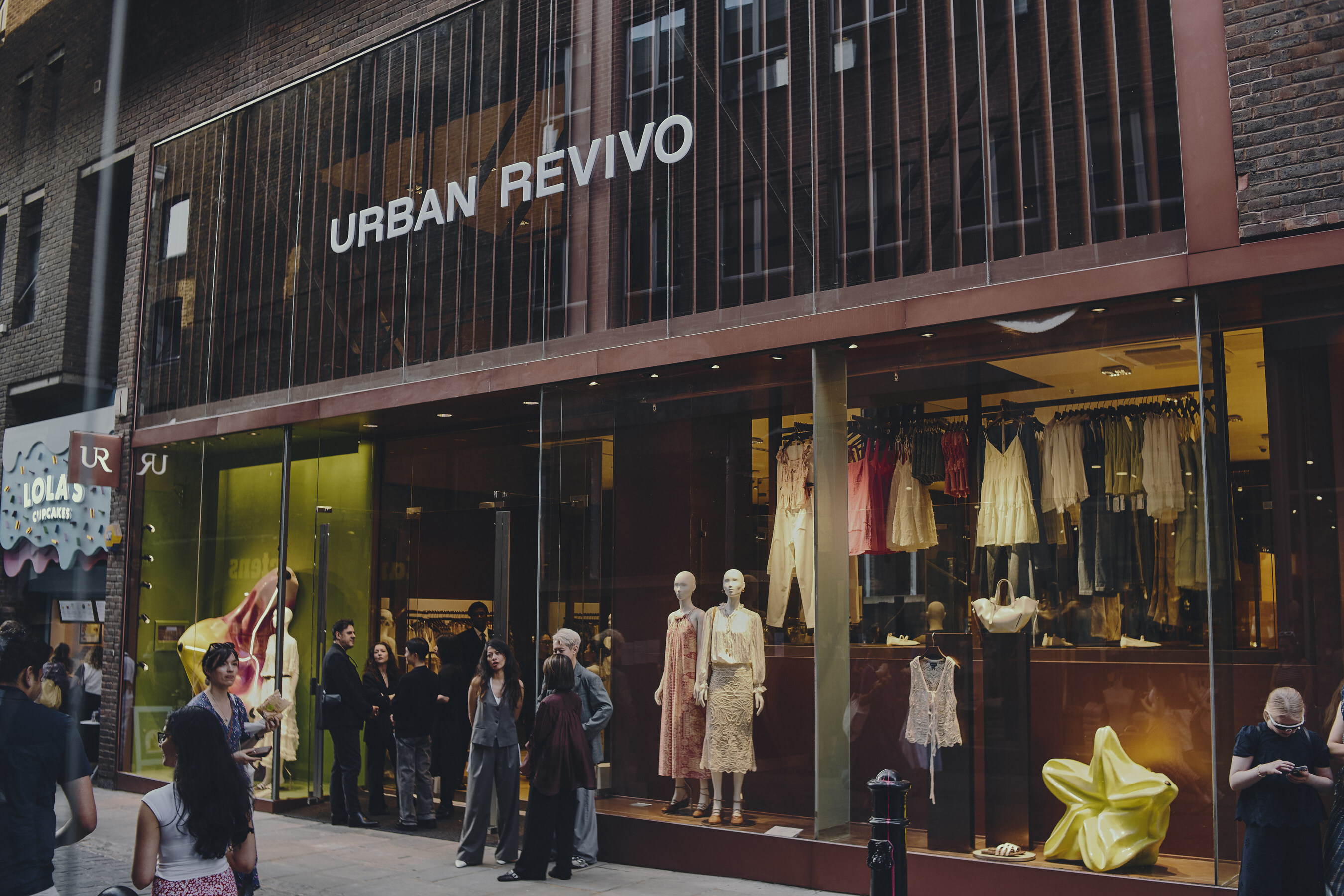 Unable to view the image, Please provide a valid URL.