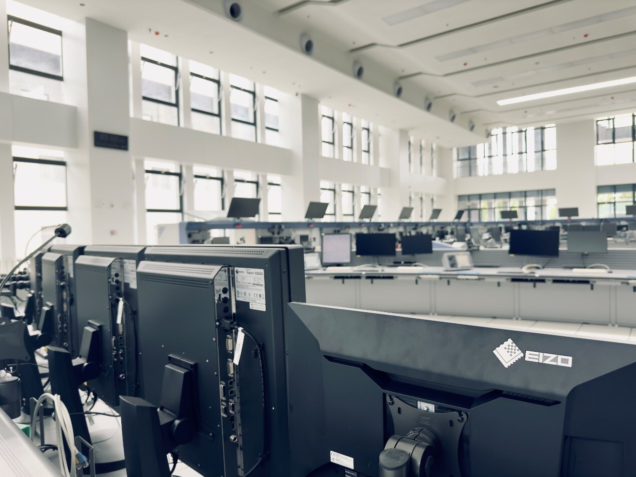 Unable to view the image, Please provide a valid URL.