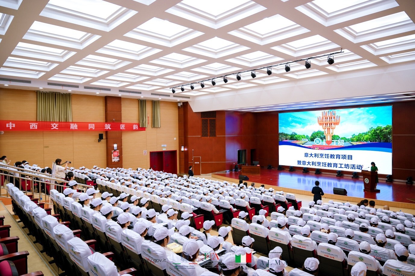 Unable to view the image, Please provide a valid URL.