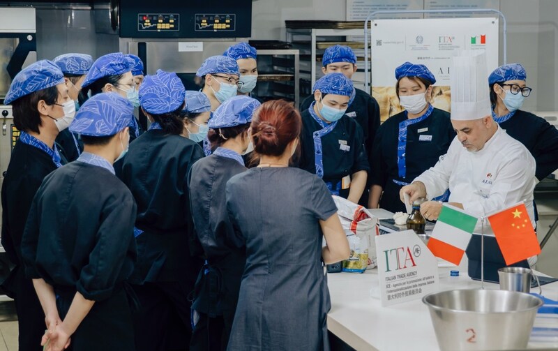 Unable to view the image, Please provide a valid URL.